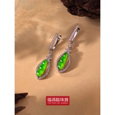 18K白色黃金鑲天然A玉豆耳環