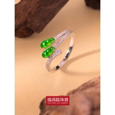 18K白色黃金鑲天然A玉豆戒指